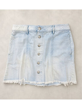 Women's American Eagle Outfitters‎ Denim Mini Skirt Size 6 Light Blue